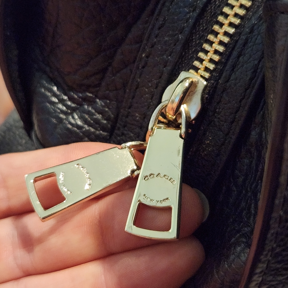 Coach Mercer Bag - EUC - Picture 7 of 8